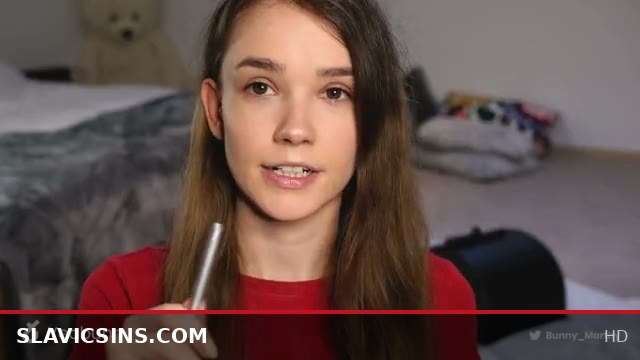 Teen Polish Girl Tries Sybian Ride with Bunny Marthy